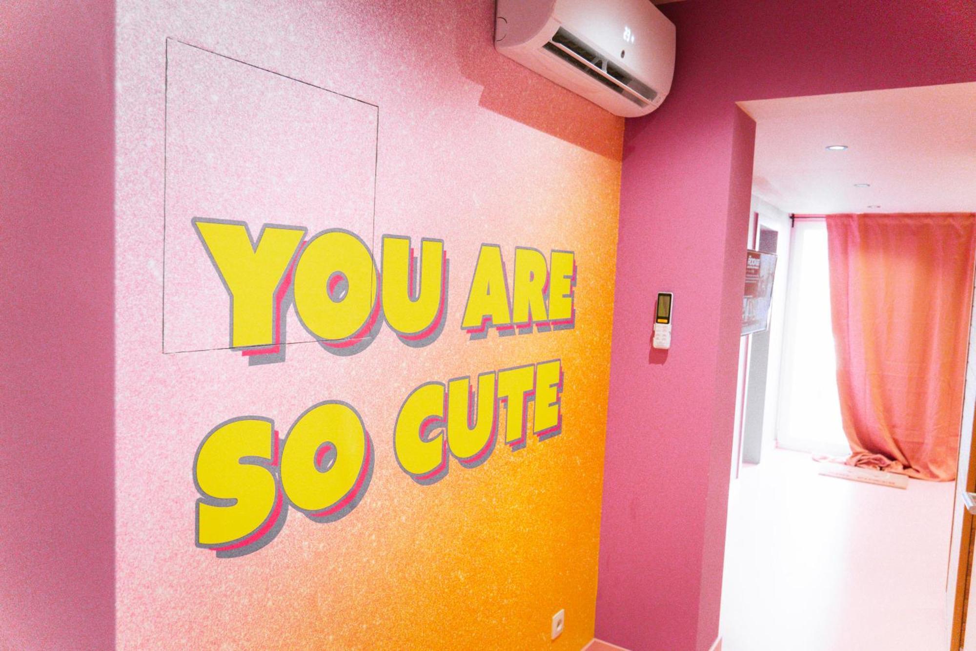 Capsule Girl Power Spa - Balneo - Sauna - Karaoke - Billard - 2 Chambres Charleroi Exterior photo